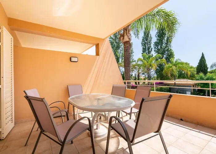 Coastal Pines By Seareen 奎特里拉